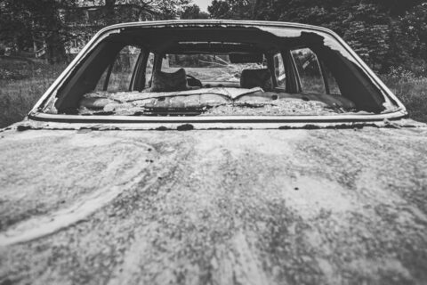 Vendre une voiture endommagée : quelles sont mes options ?